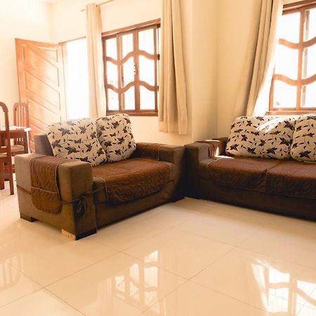 Вілла Casa A 400 M Da Praia Do Centro - Wifi 200Mb - Garagem - Tv 500 Canais - 2 Quartos - Cozinha Equipada - Churrasqueira Ріу-дас-Острас Екстер'єр фото